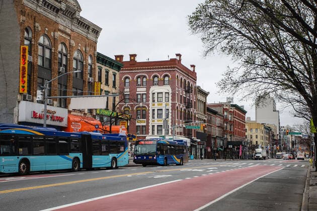 March 25, 2020, New York, NEW YORK, EUA: Manhattan streets and avenues in Harlem are seen empty during a Coronavirus COVID19 pandemic in New York, USA. New York EUA - ZUMAc233 47096328st Copyright: xVanessaxCarvalhox