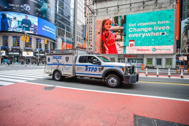 March 25, 2020, New York, NEW YORK, EUA: MovimentaoÂßoÂ£o da Times Square em Manhattan durante uma pandemia de coronavoÂ­rus COVID19 em Nova York nos Estados Unidos. New York EUA - ZUMAc233 47096363st Copyright: xVanessaxCarvalhox