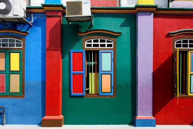 Colorful windows and facade of the old Chinese villa, the house of Tan Teng Niah, Indian Quarter, Little India, Singapore, Asia Copyright: imageBROKER/NorbertxEisele-Hein ibxnex05135525.jpg