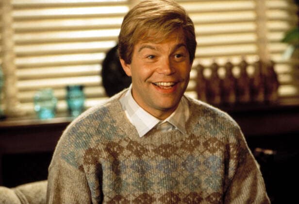 STUART SAVES HIS FAMILY, Al Franken, 1995. Paramount Courtesy Everett Collection !ACHTUNG AUFNAHMEDATUM GESCHÃ„TZT! PUBLICATIONXNOTxINxCANxCHNxFRAxITAxJPNxNORxPOLxRUSxESPxUKxUSA Copyright: xParamount CourtesyxEverettxCollectionx MSDSTSA EC003