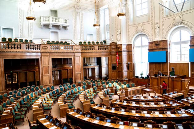 The Danish Parliament discusses proposals from the government on COVID 19 emergency legislation, in the Folketing Hall in Christiansborg on Thursday, March 26, 2020, Copenhagen Denmark,  Copyright: RitzauxScanpix IdaxGuldbaekxArentsenx cop108 spdk20200326-110413-L