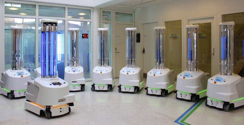 March 25, 2020: Robots are helping to fight against coronavirus by disinfecting hospital rooms with a powerful concentrated UV light...Developed by Danish company UVD Robots, the autonomous machines are used as part of regular cleaning cycles and are extremely helpful at preventing and reducing the spread of infectious diseases, viral infections, bacteria and other types of harmful organic microorganisms in the environment by breaking down their DNA-structure...The UVD robots have eight light bulbs that emit UV-C ultraviolet light able to destroy bacteria, virus, and other harmful microbes...Once inside a room, the robot will take around 20 minutes to completely disinfect it by damaging the DNA and RNA of microbes, stopping them from multiplying...As the light is harmful to humans too, people are required to stay outside while the robot d - ZUMAc218 20200325_zia_c218_047 Copyright: xCOVERxImagesx