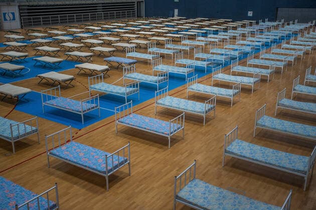 Coronavirus patient beds prepared - Osijek, Croatia 26.03.2020., Osijek, Croatia - Sports Hall Gradski vrt is equipped with hospital beds in the case of large numbers of coronavirus patients. DavorxJavorovic PIXSELL