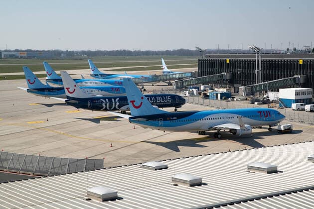 Hanover, 26 03 2020, Hanover Airport, HAJ, Due to the spread of the corona virus almost all flights have been suspended, TUI aircraft on ground, aircraft, Boeing 737 800, TUI logo,
