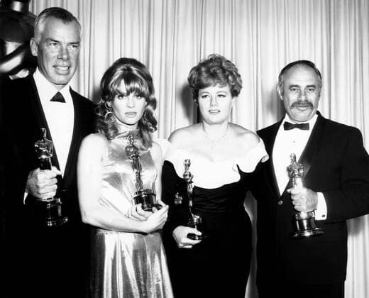 OSCARS. Bester Nebendarsteller. PreistrÃ¤ger 1961-1970 From left, Oscars winners Lee Marvin, (CAT BALLOU), Julie Christie, (DARLING), Shelley Winters, (A PATCH OF BLUE), Martin Balsam (A THOUSAND CLOWNS), April 18, 1966 Courtesy Everett Collection !ACHTUNG AUFNAHMEDATUM GESCHÃ„TZT! PUBLICATIONXNOTxINxCANxCHNxFRAxITAxJPNxNORxPOLxRUSxESPxUKxUSA Copyright: xCourtesyxEverettxCollectionx PBDJUCH EC051