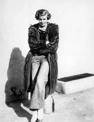 OSCARS. Beste Hauptdarstellerin. PreistrÃ¤gerinnen 1931-1940 MORNING GLORY, Katharine Hepburn on the set, 1933 Courtesy Everett Collection !ACHTUNG AUFNAHMEDATUM GESCHÃ„TZT! PUBLICATIONXNOTxINxCANxCHNxFRAxITAxJPNxNORxPOLxRUSxESPxUKxUSA Copyright: xCourtesyxEverettxCollectionx PBDKAHE EC048