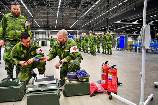 The Swedish Armed Forces are building a field hospital inside the exhibition center Stockholmsmässan in Älvsjö in southern Stockholm, Sweden on March 26, 2020 The field hospital will provide extra intensive care space for COVID 19 patients should it be necessary STOCKHOLM SWEDEN x10030x,  Copyright: xJonasxEkstromer TTx FIELD HOSPITAL SWEDEN