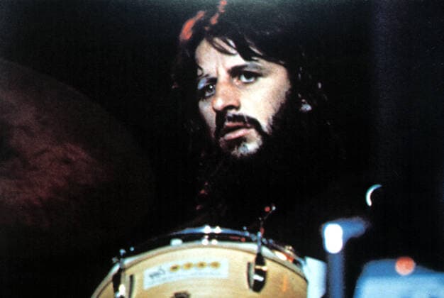 RINGO STARR, performing during the filming of THE CONCERT FOR BANGLADESH, 1971. Courtesy Everett Collection !ACHTUNG AUFNAHMEDATUM GESCHÃ„TZT! PUBLICATIONXNOTxINxCANxCHNxFRAxITAxJPNxNORxPOLxRUSxESPxUKxUSA Copyright: xCourtesyxEverettxCollectionx PSDRIST EC012
