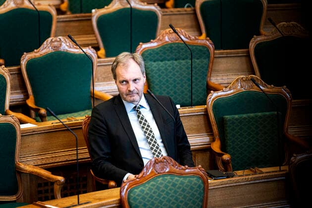 Peter Skaarup DF Folketinget discusses proposals from the government on COVID 19 emergency legislation, in the Folketing Hall in Christiansborg on Thursday, March 26, 2020, Copenhagen Denmark,  Copyright: RitzauxScanpix IdaxGuldbaekxArentsenx cop108 cop108 spdk20200326-141629-L