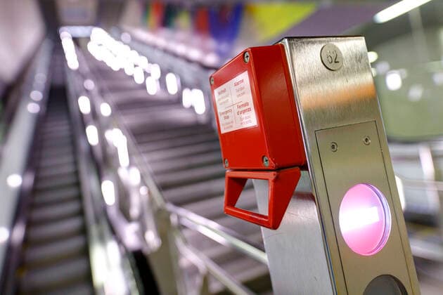 Emergency brake on an escalator in a deserted KVB stop during the Corona crisis Cologne, 26 03 2020 Foto:xC.xHardtx xFuturexImage