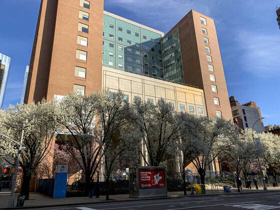 March 26, 2020, International, New York ,USA: (INT) COVID-19 caused the death of a nurse at Mount Sinai West Hospital.March 26,2020,New York,USA:The nursing manager at Mount Sinai West Hospital on 10th Avenue in New York, Kious Jordan Kelly, was hospitalized on March 17 and died on Tuesday (24). He was in his 40s and treated Coronavirus patients at the hospital. And since the 24th after his death, visitors areno¢âö¬â¢t allowed anymore into the hospital and only staff and patients with serious problems are allowed. In addition, emergency care is being set up outside the hospital to treat coronavirus patients...Credit: Thenews2 International - ZUMAn293 20200326_znp_n293_054 Copyright: xNiyixFotex