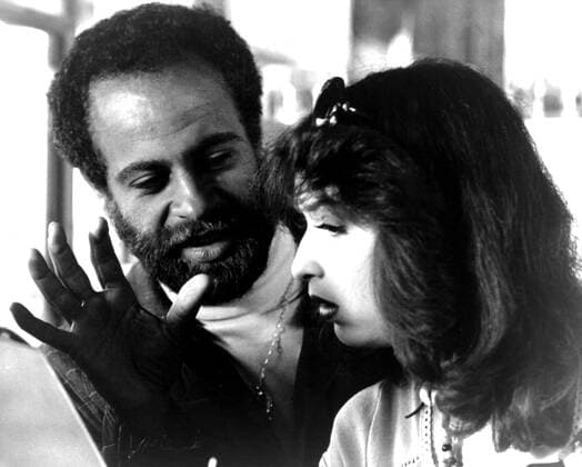 CAR WASH, Director Michael Schultz, Melanie Mayron on set, 1976 Courtesy Everett Collection !ACHTUNG AUFNAHMEDATUM GESCHÃ„TZT! PUBLICATIONXNOTxINxCANxCHNxFRAxITAxJPNxNORxPOLxRUSxESPxUKxUSA Copyright: xCourtesyxEverettxCollectionx MBDCAWA EC007