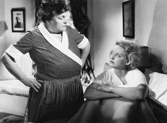 OSCARS. Beste Hauptdarstellerin. PreistrÃ¤gerinnen 1931-1940 DANGEROUS, from left, Alison Skipworth, Bette Davis, 1935 Courtesy Everett Collection !ACHTUNG AUFNAHMEDATUM GESCHÃ„TZT! PUBLICATIONXNOTxINxCANxCHNxFRAxITAxJPNxNORxPOLxRUSxESPxUKxUSA Copyright: xCourtesyxEverettxCollectionx MBDDANG EC014