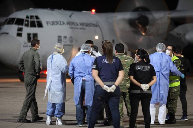 March 26, 2020, Buenos Aires, Buenos Aires, Argentina: Argentine Air Force repatriated Argentine citizens who were stranded in Peru due to the suspension of flights by the Coronavirus - COVID-19. Buenos Aires Argentina - ZUMAs180 20200326_zbp_s180_011 Copyright: xClaudioxSantistebanx