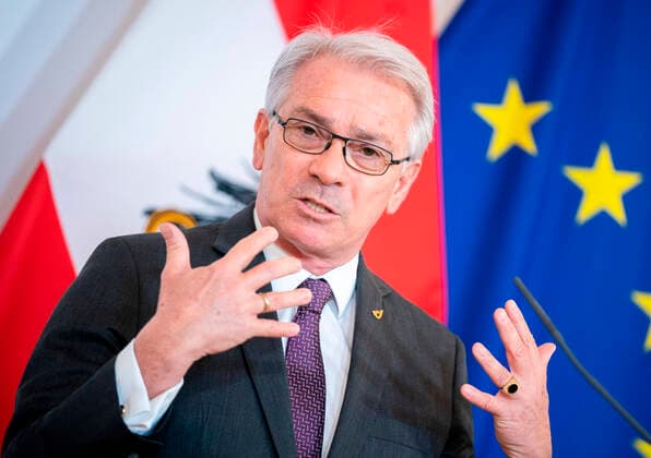 Vienna 26 03 2020, Federal Chancellery, Vienna, AUT, Current developments on corona disease in Austria, press conference, Status of telecommunications and postal infrastructure in the corona crisis, in the picture Georg Poelzl Chairman of the Boa  EP_Pool