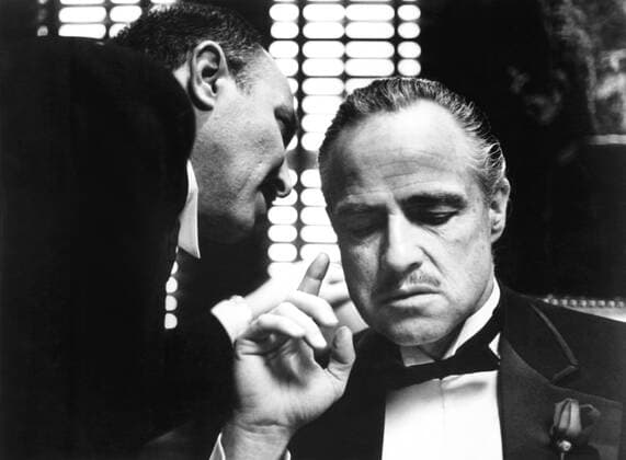 THE GODFATHER, from left: Salvatore Corsitto, Marlon Brando, 1972 Courtesy Everett Collection !ACHTUNG AUFNAHMEDATUM GESCHÃ„TZT! PUBLICATIONXNOTxINxCANxCHNxFRAxITAxJPNxNORxPOLxRUSxESPxUKxUSA Copyright: xCourtesyxEverettxCollectionx MBDGODF EC038
