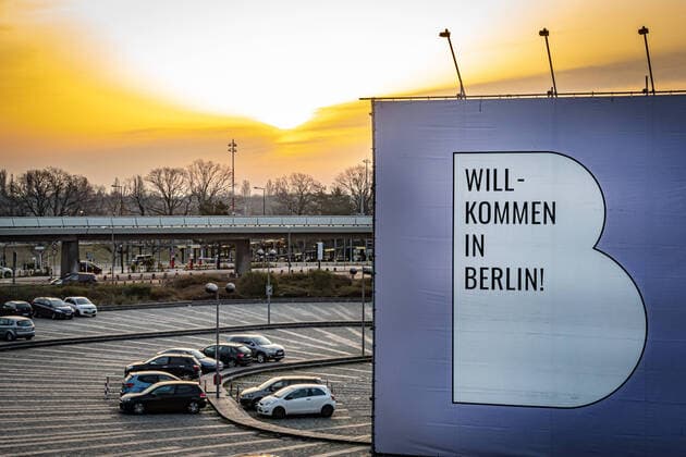 Berlin Reinickendorf OT Tegel, Airport Berlin Tegel TXL, empty Airport Corona Coronavirus Covid 19 Berlin