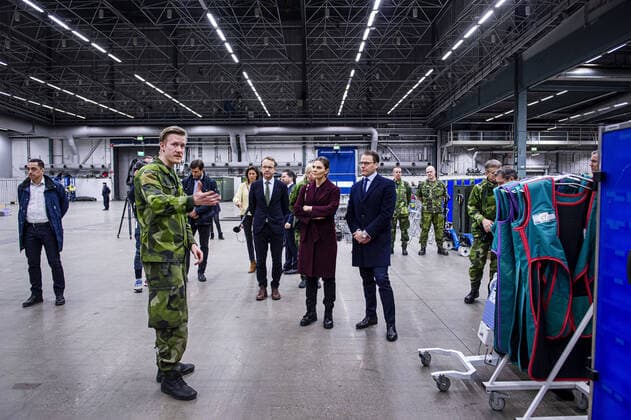 Crown Princess Victoria and Prince Daniel visit the field hospital, which is being built at the Stockholm fair in Älvsjö. 2020-03-26 (c) LORENTZ-ALLARD ROBIN Aftonbladet TT * * * EXPRESS OUT * * * AFTONBLADET 85392 Stockholm Sverige x2512x  Copyright: xLORENTZ-ALLARDxROBIN Aftonbladetx Crown prince couple at field hospital