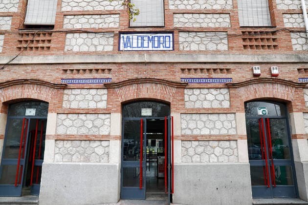 March 27, 2020, Valdemoro, MADRID, SPAIN: Illustration, A general view of the Renfe train station in Valdemoro during the second week after the Government declared the state of alarm in Spain and recommended people to stay at home to fight coronavirus COVID-19 on March 27, 2020 in Valdemoro, Madrid, Spain Valdemoro SPAIN - ZUMAa181 20200327_zaa_a181_033 Copyright: xOscarxJ.xBarrosox