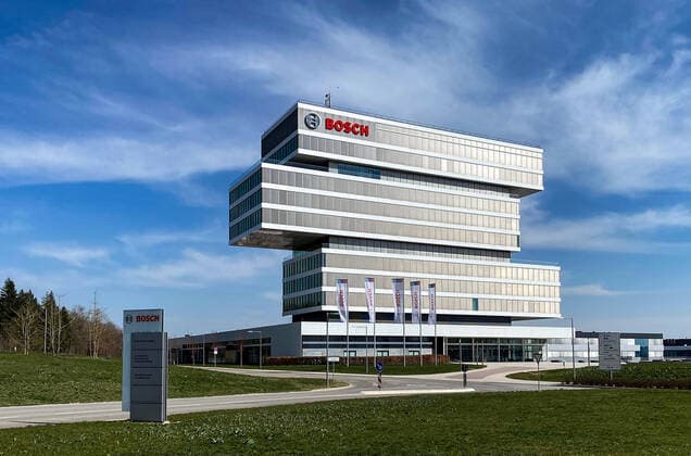 xsvx, Economy, Robert Bosch GmbH Center for Research and Advance Engineering in Renningen The Bosch company has developed a Corona Covid 19 rapid test emwirt Renningen