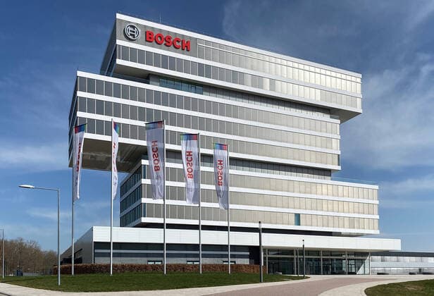 xsvx, Economy, Robert Bosch GmbH Center for Research and Advance Engineering in Renningen The Bosch company has developed a Corona Covid 19 rapid test emwirt Renningen