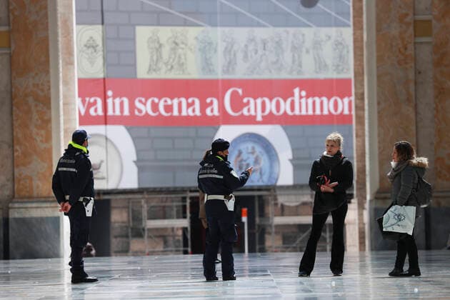 Naples 27-03-2020 Coronavirus emergency (COVID-19) pictured checks and citizens with masks (Newfotosud Alessandro Garofalo) (napolipress Fotogramma, Naples - 2020-03-27) p.s. la foto e utilizzabile nel rispetto del contesto in cui e stata scattata, e senza intento diffamatorio del decoro delle persone rappresentate  Copyright: xnapolipressx xFOTOGRAMMAx