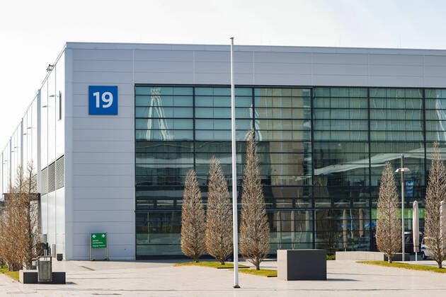 Hannover, Coronavirus, Hannover Messe Hall 19 becomes a makeshift hospital,