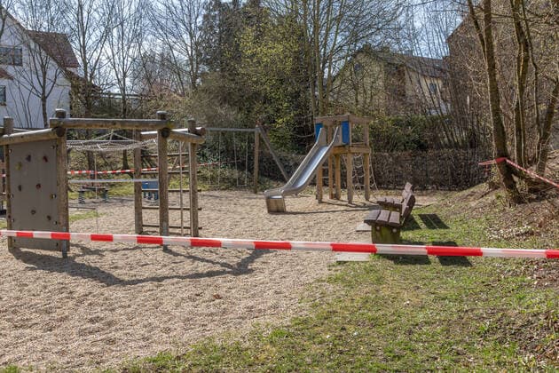 Playground No Entry Impressions from the time of the curfew in the Coronavirus Pandemic in Bavaria Impressions Outside in the curfew Corona Virus