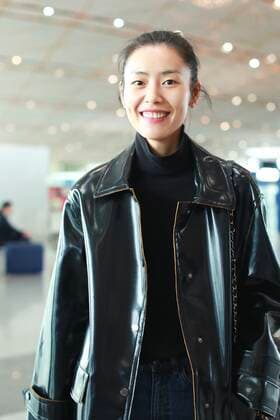 November 2, 2019, Beijing, China: Chinese supermodel Liu Wen arrives at a Beijing airport before departure in Beijing, China, 2 November 2019.....Windbreaker: Erdos..Shoes: Roger Vivier..Bag: Chanel Beijing China  - ZUMAc43_ 20191102_zaf_c43_016 Copyright: xStringerx