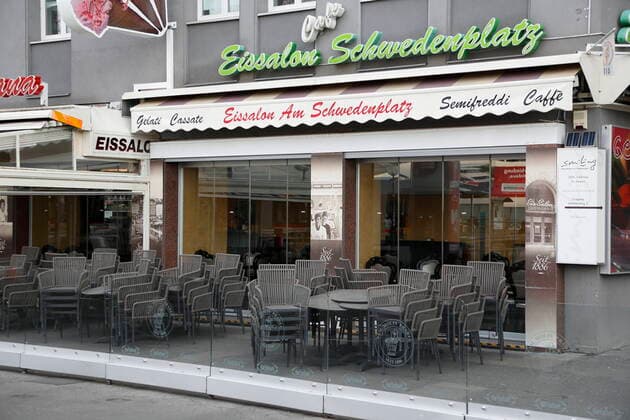 Coronavirus Sars CoV 2 COVID 19 Situation in Vienna Vienna Vienna, 27 03 2020 Closed enterprises Catering, local, economic impact Ice cream parlour Vienna Austria AVN101002384085