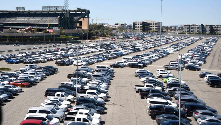Hundreds of rental cars seen park at Anaheim Stadium Thursday, March 27,2020. Anaheim, CA USA. Due to the COVID-19 it appears that part of the ballpark property has been turned into a huge rental car storage lot as the rental business dries up during the pandemic. Anaheim USA - ZUMAbl1_ 20200327_zaf_bl1_026 Copyright: xGenexBlevinsx