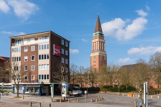 Kiel today Saturday den 28 03 2020 Also today again absolute silence in the city centre of Kiel An almost deserted big city One could not have imagined something like this recently Kiel suburb Schleswig Holstein Germany