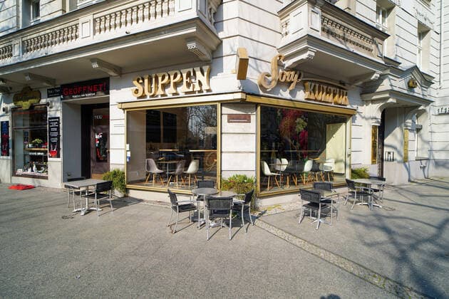 28 03 2020,Berlin,Germany,GER,the city in times of the corona pandemic, soup soup culture, shop at Kurfürstendamm