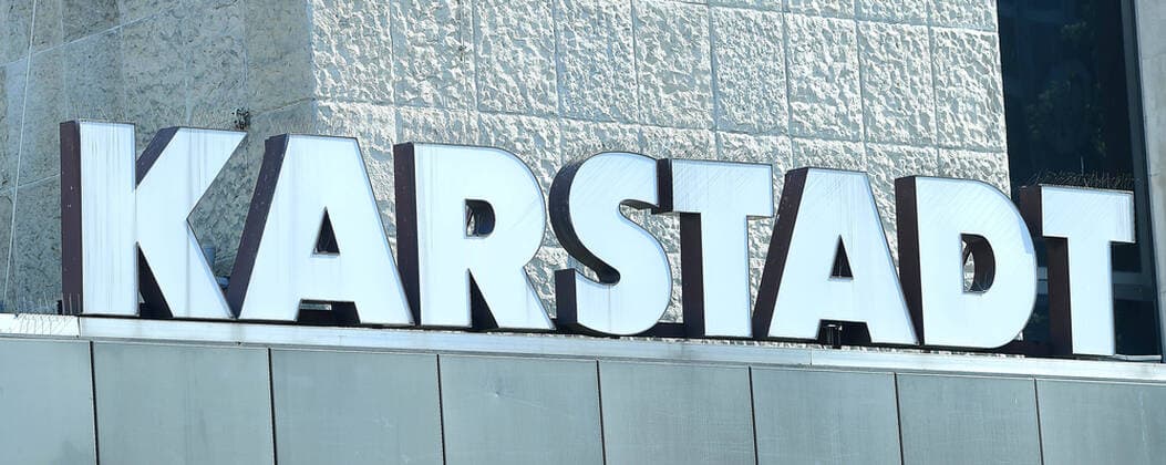 Galeria Karstadt Kaufhof applies for state aid The Corona crisis threatens to tear the barely half-won ground from under the feet of Galeria Karstadt Kaufhof Now, according to LZ Informationen, the department store group has applied for state aid Galeri xRx