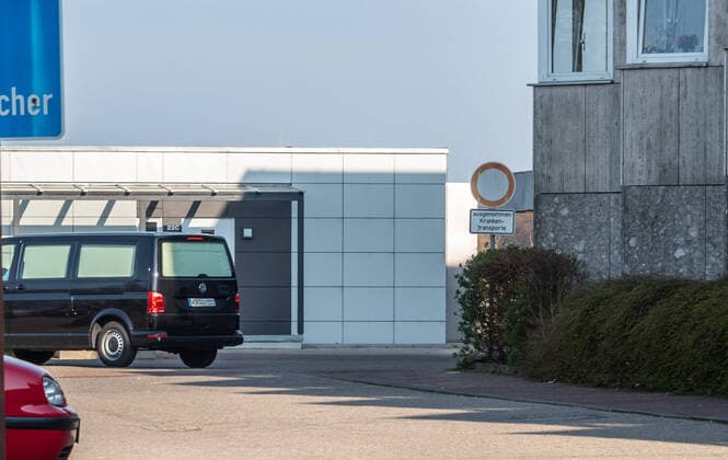 Lower Saxony Wolfsburg, 28 03 20, exterior view of the Hanns Lilje nursing home, Martin Luther Str
