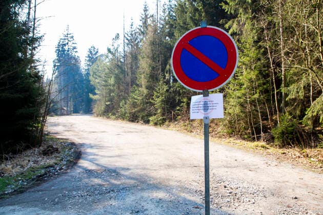Due to the exit restrictions and contact ban in connection with the control of the coronavirus, parking spaces in the Tharandt Forest are closed to cars