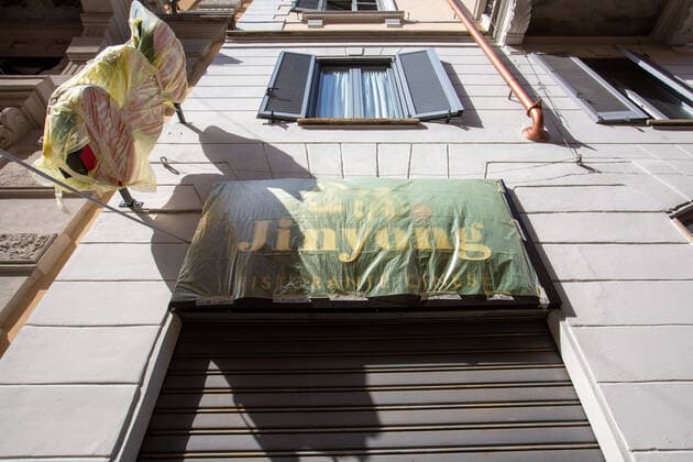 Milan, Coronavirus Covid emergency 19, via Paolo Sarpi the main artery of the Milanese Chinatown remains desolately empty and the shops closed (Massimo Alberico Fotogramma, Milan - 2020-03-28) p.s. la foto e utilizzabile nel rispetto del contesto in cui e stata scattata, e senza intento diffamatorio del decoro delle persone rappresentate  Copyright: xMassimoxAlbericox xFOTOGRAMMAx