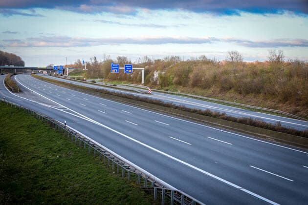 DEU, Germany, North Rhine-Westphalia, Münster, 28 03 2020 Empty motorway, on the federal motorway 1, BAB 1, Autobahn 1, A1, there are only a few vehicles on the road in the area of the Münster North junction