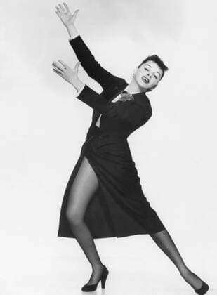 A STAR IS BORN, Judy Garland, 1954 Courtesy Everett Collection !ACHTUNG AUFNAHMEDATUM GESCHÃ„TZT! PUBLICATIONXNOTxINxCANxCHNxFRAxITAxJPNxNORxPOLxRUSxESPxUKxUSA Copyright: xCourtesyxEverettxCollectionx MBDSTIS EC147