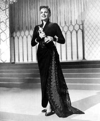 A STAR IS BORN, Judy Garland, 1954 Courtesy Everett Collection !ACHTUNG AUFNAHMEDATUM GESCHÃ„TZT! PUBLICATIONXNOTxINxCANxCHNxFRAxITAxJPNxNORxPOLxRUSxESPxUKxUSA Copyright: xCourtesyxEverettxCollectionx MBDSTIS EC011