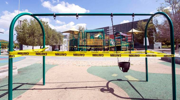 March 28, 2020 - Los Angeles, California, U.S. - Following the Safer at Home directive from the County of Los Angeles, all Department of Recreation and Parks playgrounds and outdoor fitness equipment has been ordered closed to help reduce the spread of the novel coronavirus causing the COVID-19 pandemic. Los Angeles U.S. - ZUMAce6_ 20200328_zaf_ce6_013 Copyright: xBrianxCahnx