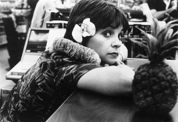 UFORIA, Cindy Williams, 1985, (c)Universal Pictures courtesy Everett Collection Universal Courtesy Everett Collection !ACHTUNG AUFNAHMEDATUM GESCHÃ„TZT! PUBLICATIONXNOTxINxCANxCHNxFRAxITAxJPNxNORxPOLxRUSxESPxUKxUSA Copyright: xUniversal CourtesyxEverettxCollectionx MBDUFOR EC001