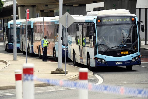 AUSTRALIA CORONAVIRUS COVID-19, Busses wait on standby to pick up returning overseas travellers for the beginning of their 14-day imposed quarantine after arriving at Sydney International Airport in Sydney, Sunday, March 29, 2020. ( NO ARCHIVING, EDITORIAL USE ONLY, NO USE IN BOOKS WITHOUT CONSENT SYDNEY NSW AUSTRALIA  Copyright: xJOELxCARRETTx 20200329001460668506