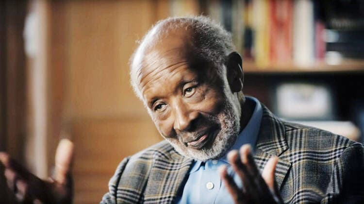 THE BLACK GODFATHER, Clarence Avant, 2019. Netflix courtesy Everett Collection !ACHTUNG AUFNAHMEDATUM GESCHÃ„TZT! PUBLICATIONXNOTxINxCANxCHNxFRAxITAxJPNxNORxPOLxRUSxESPxUKxUSA Copyright: xNetflix CourtesyxEverettxCollectionx MCDBLGO EC082