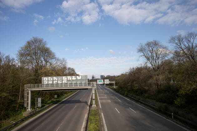 Corona Cologne Germany 29 03 2020 feeder road A559