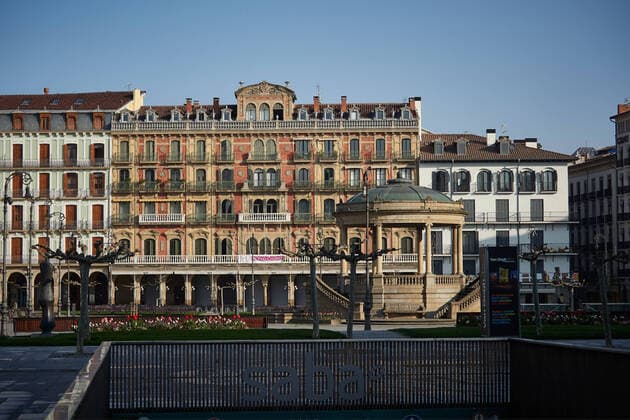 March 29, 2020, Pamplona, NAVARRA, SPAIN: Empty streets of Pamplona at the end of the second week after the Government declared the state of alarm in Spain and recommended people to stay at home to fight coronavirus COVID-19 on March 29, 2020 in Valdemoro, Madrid, Spain Pamplona SPAIN - ZUMAa181 20200329_zaa_a181_001 Copyright: xEduardoxSanzx