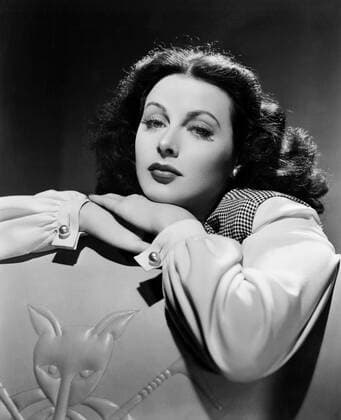 IMAGO ICONS: Hedy Lamarr THE HEAVENLY BODY, Hedy Lamarr, 1944 Courtesy Everett Collection !ACHTUNG AUFNAHMEDATUM GESCHÃ„TZT! PUBLICATIONXNOTxINxCANxCHNxFRAxITAxJPNxNORxPOLxRUSxESPxUKxUSA Copyright: xCourtesyxEverettxCollectionx MCDHEBO EC006