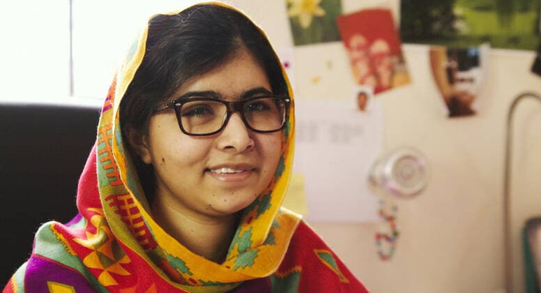 BerÃ¼hmte Feministinnen, Malala Yousafzai HE NAMED ME MALALA, Malala Yousafzai in Birmingham, England, December 16, 2013, 2015. TM & copyright Fox Searchlight Pictures. All rights reserved. courtesy Everett Collection Fox Searchlight Courtesy Everett Collection !ACHTUNG AUFNAHMEDATUM GESCHÃ„TZT! PUBLICATIONXNOTxINxCANxCHNxFRAxITAxJPNxNORxPOLxRUSxESPxUKxUSA Copyright: xFoxxSearchlight CourtesyxEverettxCollectionx MCDHENA FS027