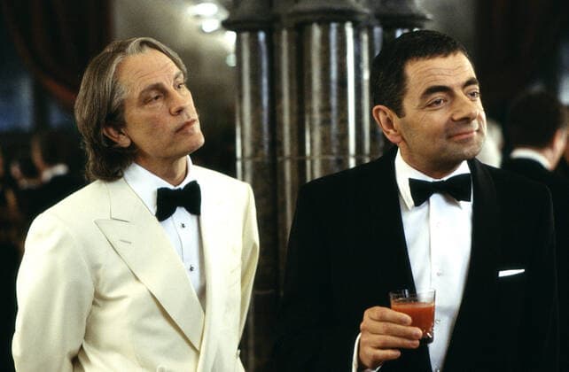JOHNNY ENGLISH, John Malkovich, Rowan Atkinson, 2003, (c) Universal courtesy Everett Collection Universal Courtesy Everett Collection !ACHTUNG AUFNAHMEDATUM GESCHÃ„TZT! PUBLICATIONXNOTxINxCANxCHNxFRAxITAxJPNxNORxPOLxRUSxESPxUKxUSA Copyright: xUniversal CourtesyxEverettxCollectionx MCDJOEN EC021
