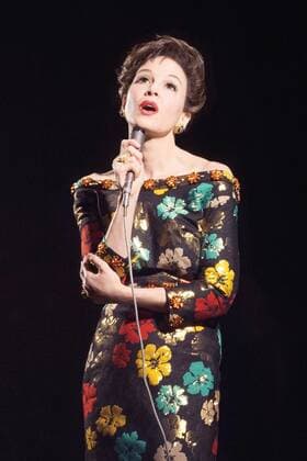 JUDY, Renee Zellweger as Judy Garland, 2019. Roadside Attractions courtesy Everett Collection For usage credit please use; !ACHTUNG AUFNAHMEDATUM GESCHÃ„TZT! PUBLICATIONXNOTxINxCANxCHNxFRAxITAxJPNxNORxPOLxRUSxESPxUKxUSA Copyright: xRoadsidexAttractions CourtesyxEverettxCollectionx MCDJUDY RT002